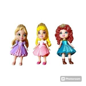 Disney Princess set of 3 Figures Aurora Merida & Rapunzel Bundle and Save